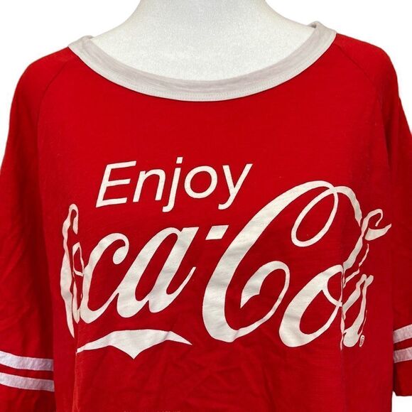Coca-Cola crop top - Picture 2 of 4